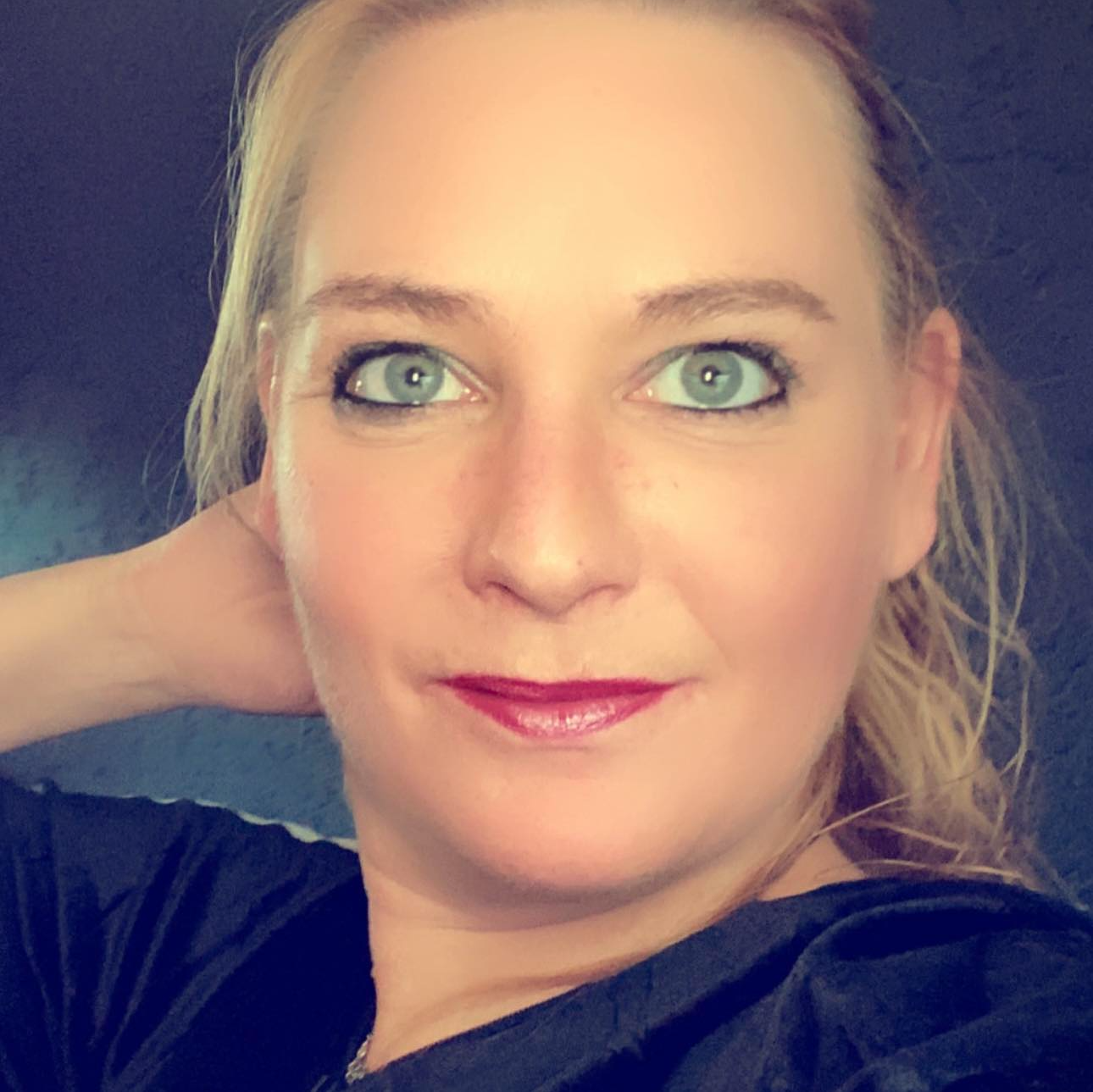 Medium Linda 