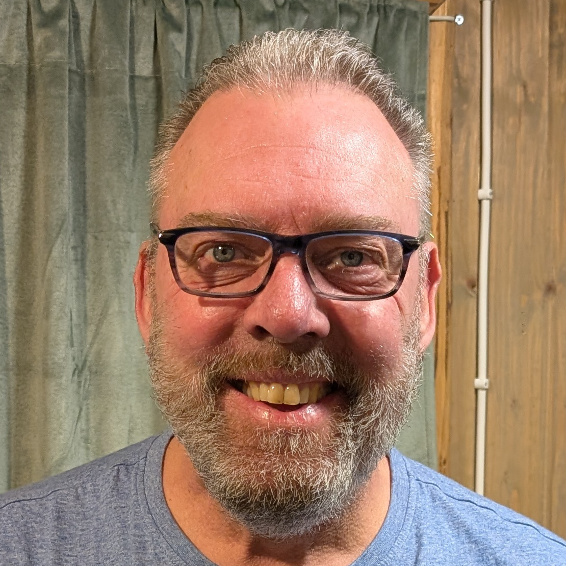 Medium Raymond
